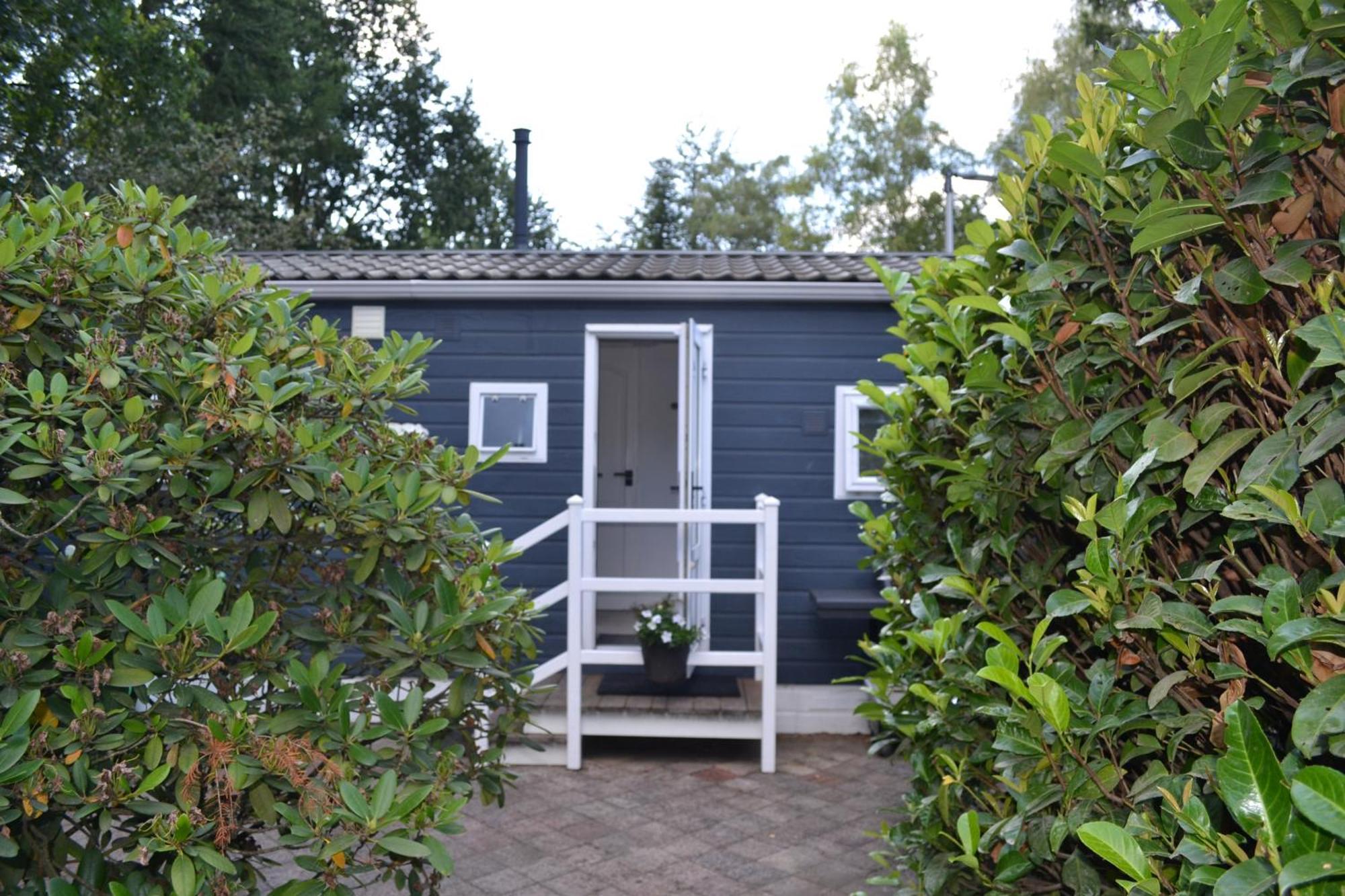 Modern Chalet In De Bossen Van De Veluwe เอเปอ ภายนอก รูปภาพ