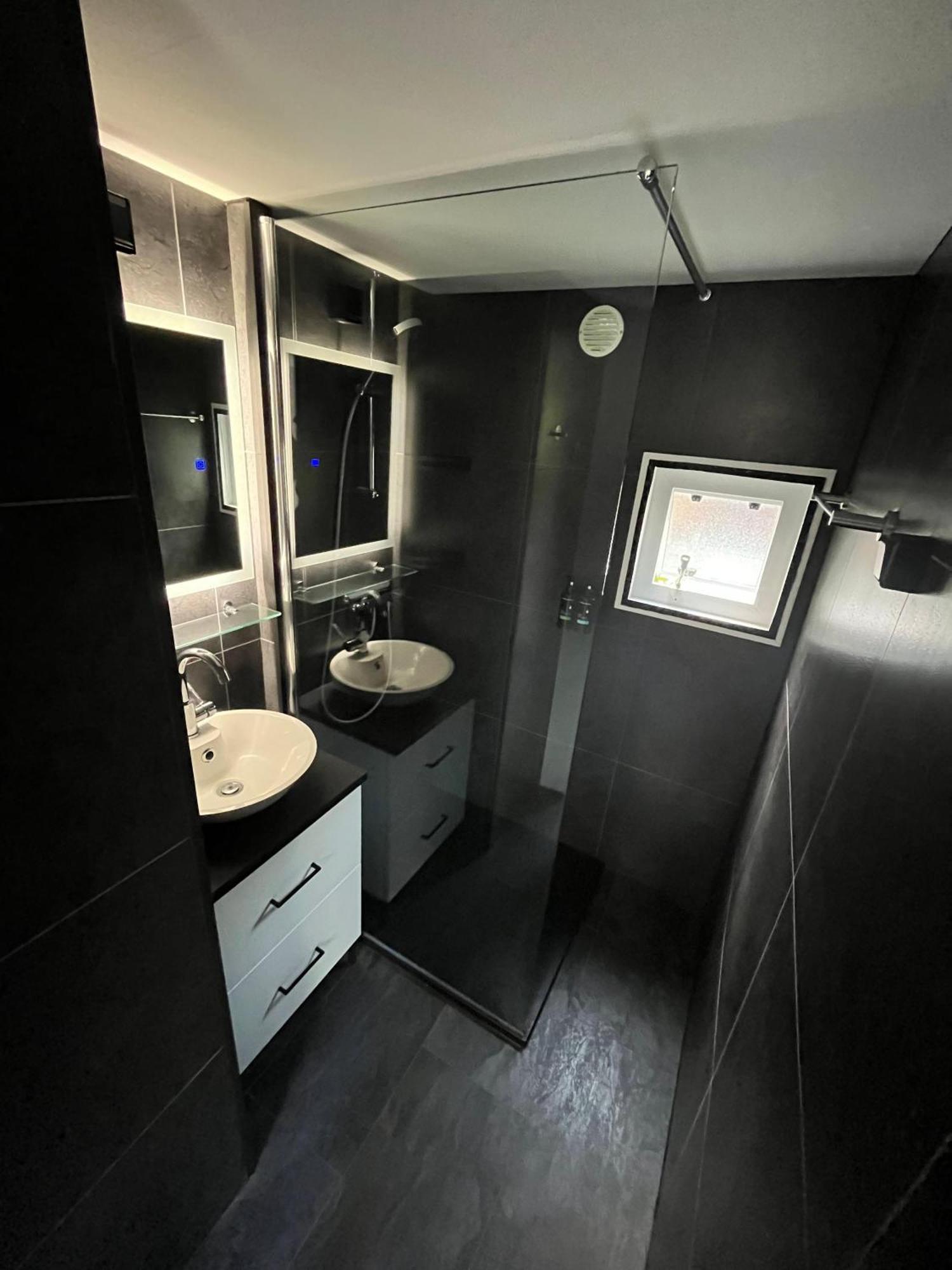 Modern Chalet In De Bossen Van De Veluwe เอเปอ ภายนอก รูปภาพ